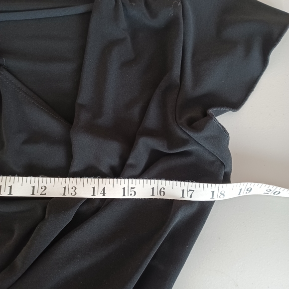 Way cool little black top - Picture 7 of 9